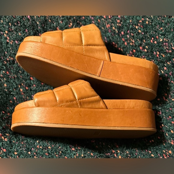 ‼️RARE‼️🎸Silent D🎸🔥NWOT🔥Porta Slide Sandals in Cedar— 38 (7-7.5 in US) - Picture 9 of 16